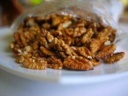 Какие орехи способствуют засыпанию?