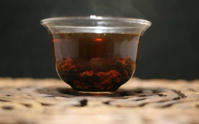 Что больше повышает давление черный или зеленый чай?