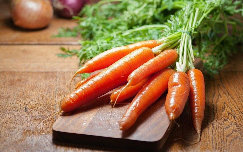 Как влияет морковь на кожу лица?