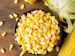 Какая польза от вареной кукурузы?