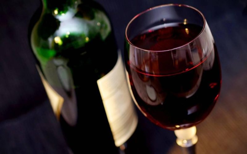 Какое вино полезно для сердца?