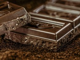 Какой гормон вызывает шоколад?