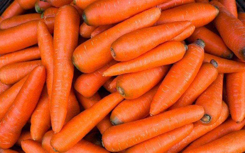 Когда лучше покупать морковь?