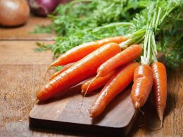 Когда можно давать сырую морковку?